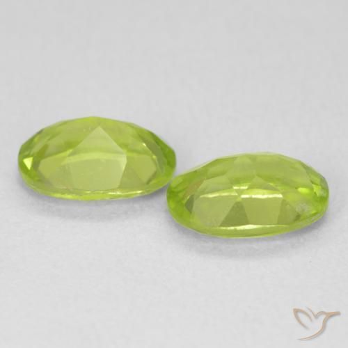 Gemas de Peridoto Verde claro natural de 1.79 ct, Ovalada, VVS-VS