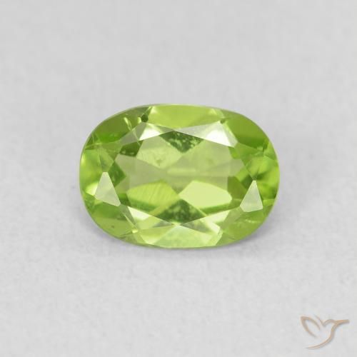 0.85ct Natural Verde amarillento Peridoto, Ovalada, VS