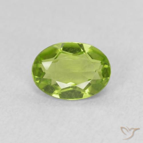 0.82ct Natural Verde medio Peridoto, Ovalada, VS