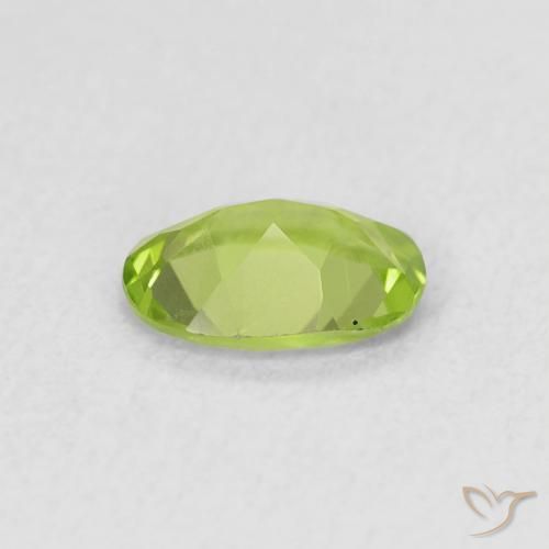 Peridoto Verde vivo natural de 0.73 ct, Ovalada, VS