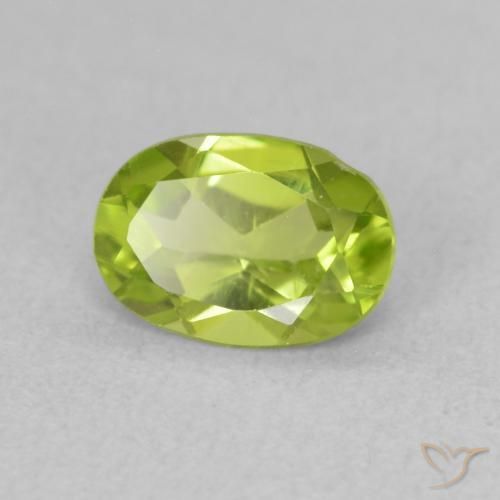Peridoto Verde claro natural de 0.84 ct, Ovalada, VS