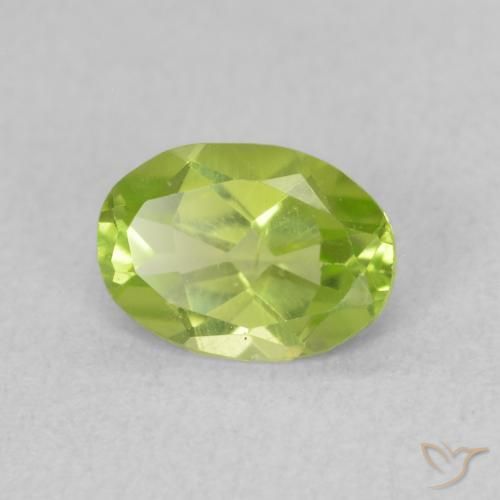 Peridoto Verde claro natural de 0.80 ct, Ovalada, VS