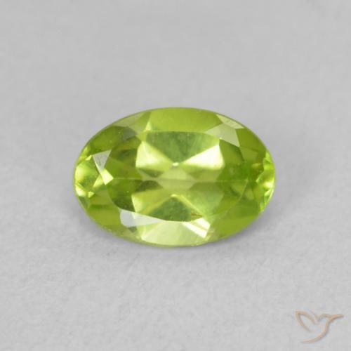 0.72ct Natural Verde claro Peridoto, Ovalada, VVS-VS