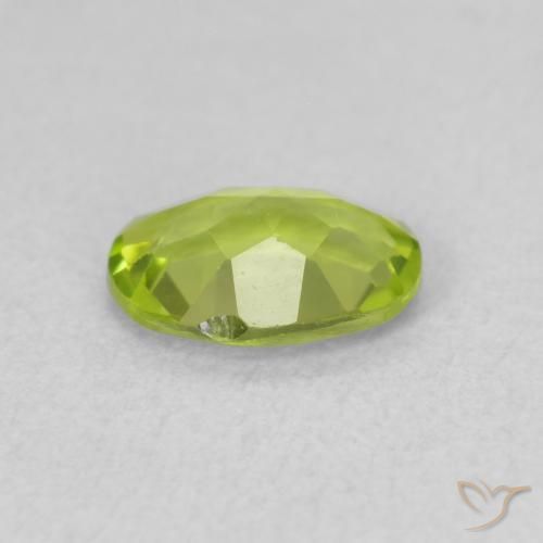 Peridoto Verde vivo natural de 0.76 ct, Ovalada, VVS-VS