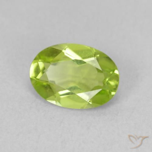 Peridoto Verde vivo natural de 0.85 ct, Ovalada, VVS-VS