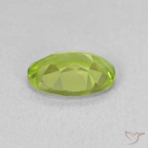 Peridoto Verde vivo natural de 0.85 ct, Ovalada, VVS-VS