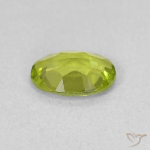 Peridoto Verde vivo natural de 0.72 ct, Ovalada, VVS-VS