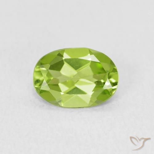 0.73ct Natural Verde medio Peridoto, Ovalada, VVS-VS