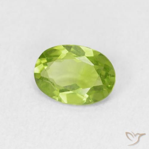 Peridoto Verde vivo natural de 0.76 ct, Ovalada, VVS-VS
