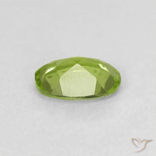 Peridoto Verde vivo natural de 0.82 ct, Ovalada, VS