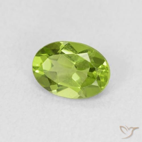 Peridoto Verde medio natural de 0.86 ct, Ovalada, VS