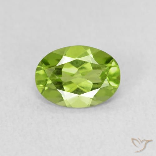 0.83ct Natural Verde medio Peridoto, Ovalada, VS