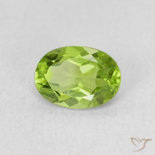 Peridoto Verde vivo natural de 0.95 ct, Ovalada, VS