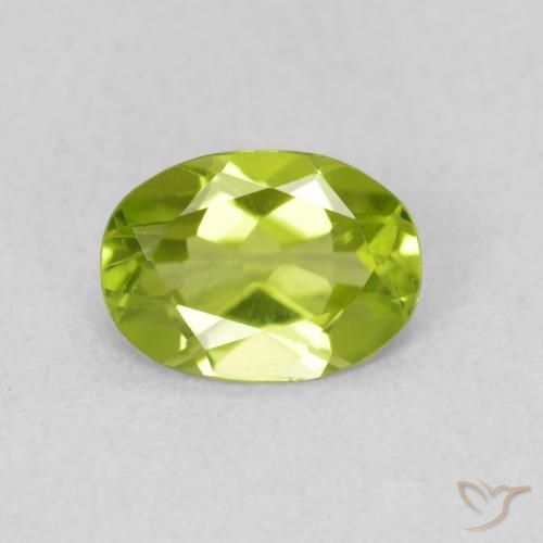 0.80ct Natural Verde medio Peridoto, Ovalada, VS
