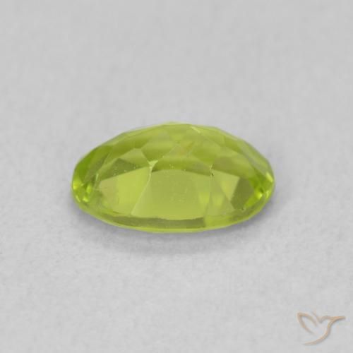 Peridoto Verde claro natural de 0.83 ct, Ovalada, VS