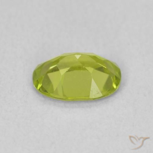 Peridoto Verde claro natural de 0.79 ct, Ovalada, VS