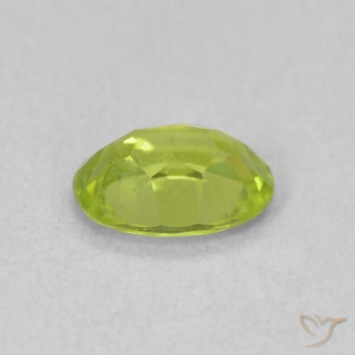 Peridoto Verde claro natural de 0.83 ct, Ovalada, VS