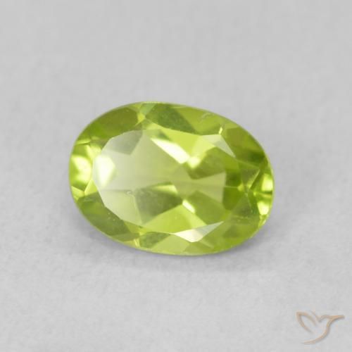 Peridoto Verde claro natural de 0.89 ct, Ovalada, VS