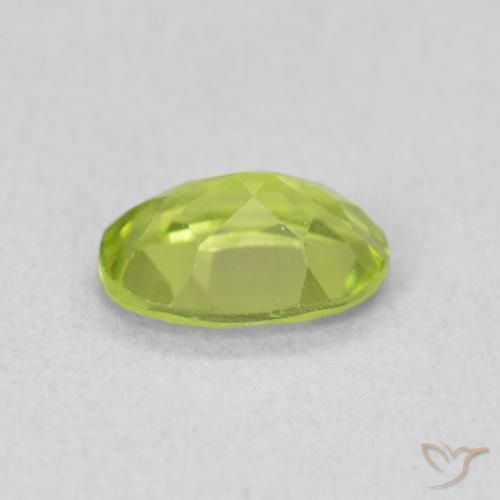 Peridoto Verde claro natural de 0.89 ct, Ovalada, VS