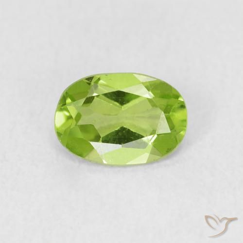 0.74ct Natural Verde vivo Peridoto, Ovalada, VS