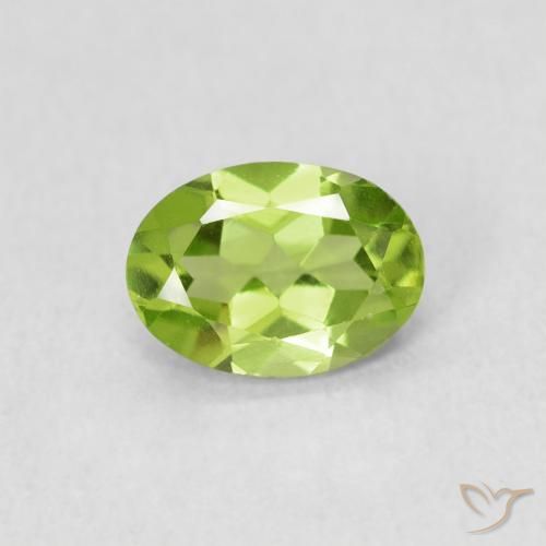 0.81ct Natural Verde amarillento Peridoto, Ovalada, VS