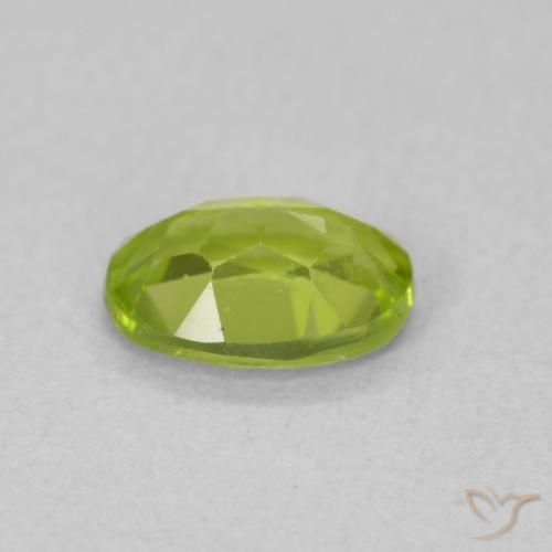 Peridoto Verde vivo natural de 0.83 ct, Ovalada, VS