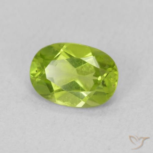 Peridoto Verde claro natural de 0.86 ct, Ovalada, VS