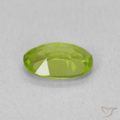 Peridoto Verde claro natural de 0.86 ct, Ovalada, VS