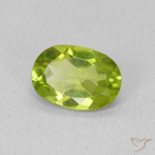 Peridoto Verde medio natural de 0.83 ct, Ovalada, VS