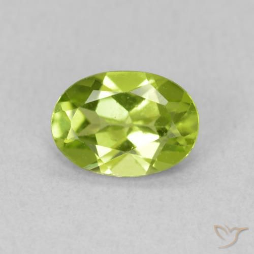 0.82ct Natural Verde medio Peridoto, Ovalada, VS