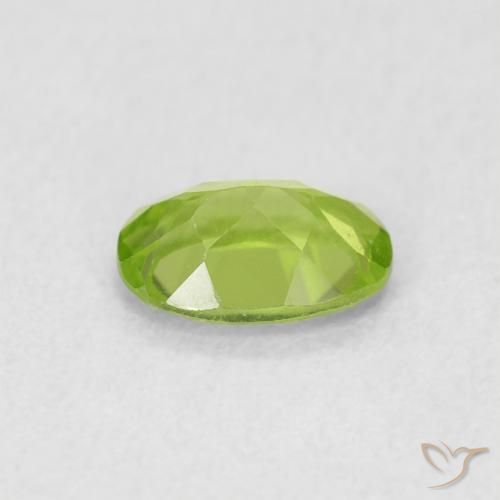 Peridoto Verde vivo natural de 0.85 ct, Ovalada, VS