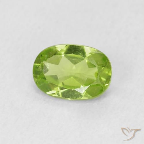 Peridoto Verde vivo natural de 0.87 ct, Ovalada, VS