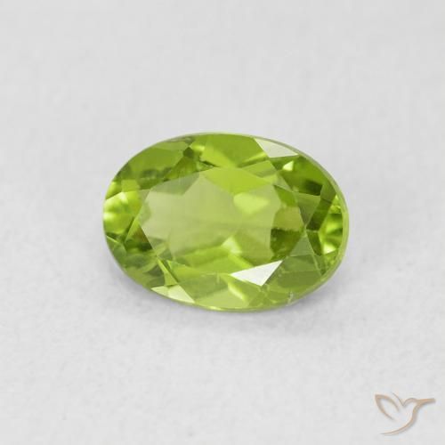 Peridoto Verde vivo natural de 0.92 ct, Ovalada, VS