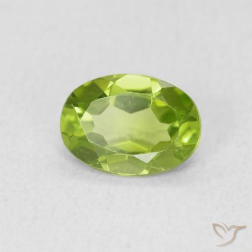 Peridoto Verde vivo natural de 0.84 ct, Ovalada, VS