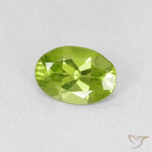 Peridoto Verde amarillento natural de 0.67 ct, Ovalada, VVS-VS