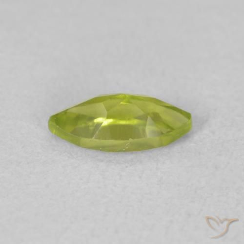 Peridoto Verde vivo natural de 0.63 ct, Marquesa, VVS-VS