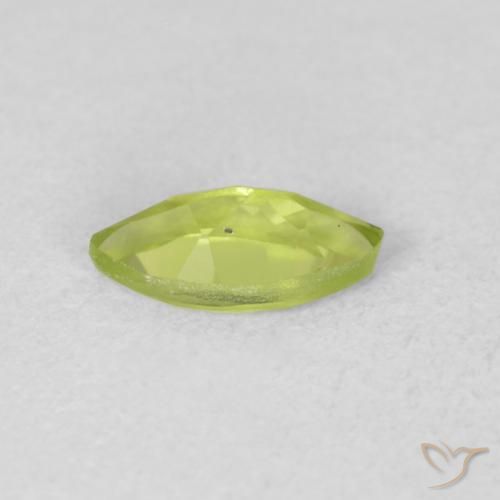 Peridoto Verde claro natural de 0.63 ct, Marquesa, VS