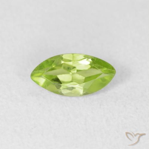 0.60ct Natural Verde vivo claro Peridoto, Marquesa, VS