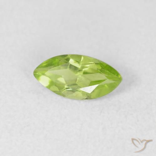 Peridoto Verde vivo claro natural de 0.60 ct, Marquesa, VS