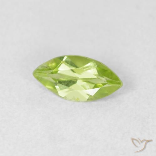 Peridoto Verde claro natural de 0.57 ct, Marquesa, VS