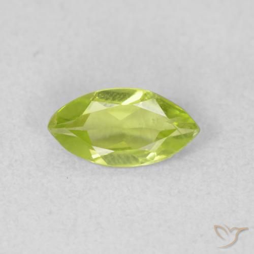 0.56ct Natural Verde amarillento Peridoto, Marquesa, VS