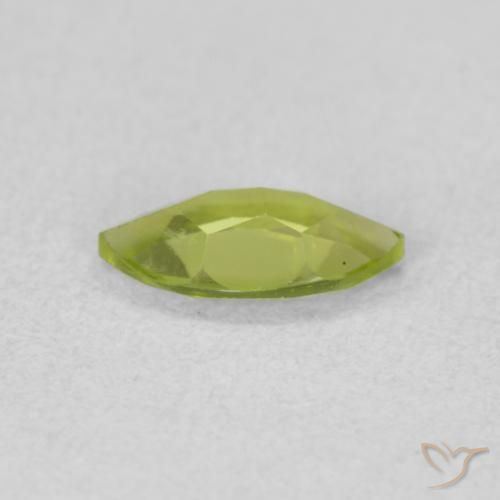 Peridoto Verde vivo natural de 0.54 ct, Marquesa, VS