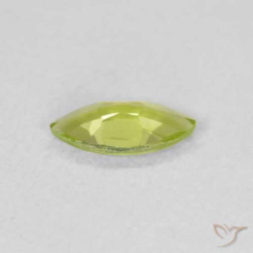 Peridoto Verde claro natural de 0.51 ct, Marquesa, VS
