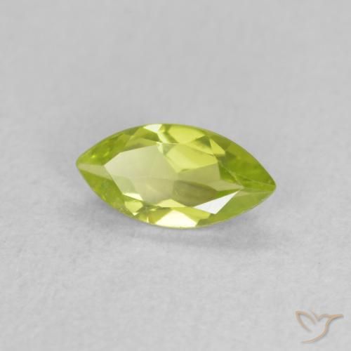 Peridoto Verde medio natural de 0.62 ct, Marquesa, VS