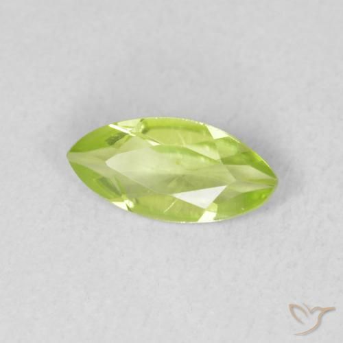 Peridoto Verde medio natural de 0.55 ct, Marquesa, VS