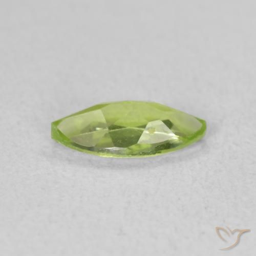 Peridoto Verde claro natural de 0.59 ct, Marquesa, VVS-VS