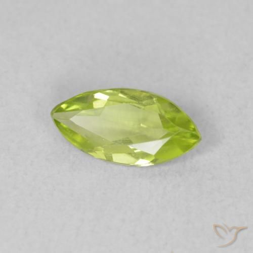 Peridoto Verde medio natural de 0.49 ct, Marquesa, VVS-VS