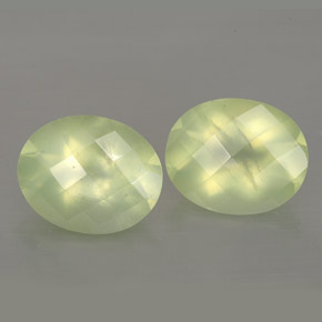 Gemas de prehnita verde natural de  ct, transparente, transparente / translúcido