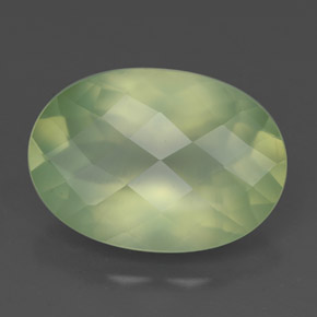 Prehnite Verde natural de 7.24 ct, Transparente, Transparente / Translúcido