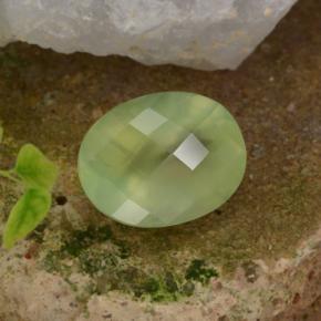Prehnita verde natural de 10,07 ct, corte óvalo, translúcido